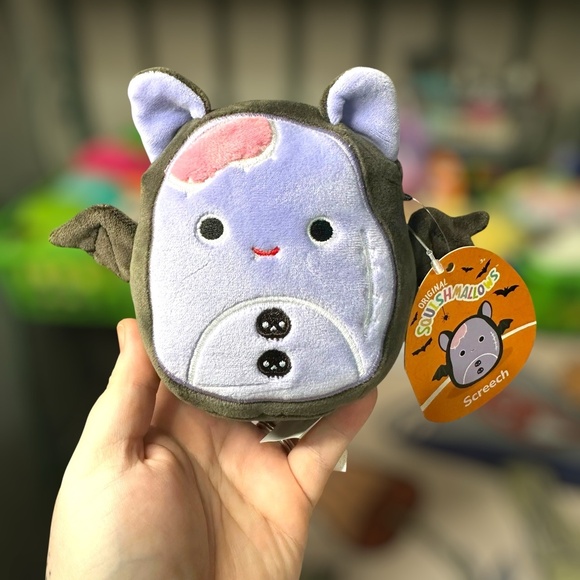 Squishmallow 4” Screech the Zombie Cookie Halloween Bat New 2025 - Picture 1 of 5